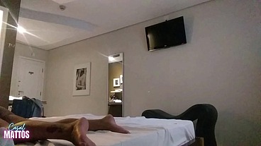 Meu corno pediu pra eu mama dar no motel pra um desconhecido que me fodeu gostoso