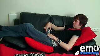 Horny emo twink Jack Styles working out a messy load out