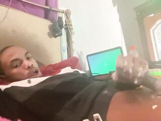 I love to jackoff thinking about donesha
