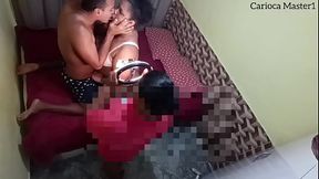 Minha cunhada veio me filmar fudendo