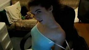 Cute brunette GF shows me her jiggly ass before going to bed