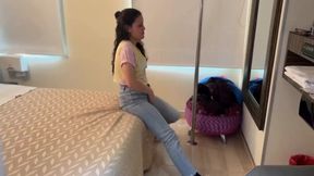 I love college girls, I want to touch myself