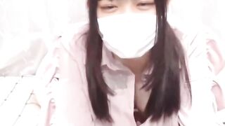 JP WebCam - Amateur Japanese Babe Shows Off Her Sexual Skills