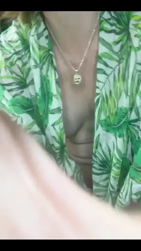 Suzy Wylde's Horny Morning Tease