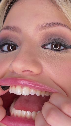 Extreme Mouth Spreading &amp; Throat Closeupwide Open Mouth Fetish