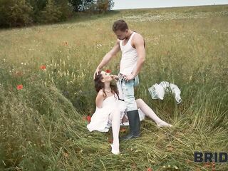 BRIDE4K. This babe ran away from her fiancé to screw a stranger shepherd outdoors
