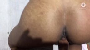 novinha safada seduzindo 2 tiozao falou q nos dois nao aguentava com ela nos mostramos a ela q panela velha q faz comida boa