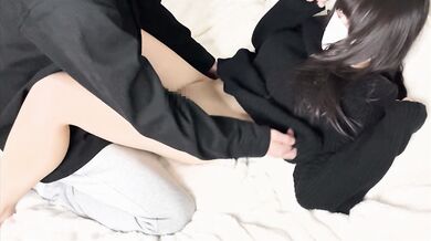 When a Japanese girl goes out drinking with her friends, she ends up being Netflix and chill.