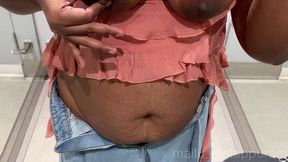 mallu wife trying sexy dresses in trail room and fingering from shopping mall trail room,malappuram, kerala