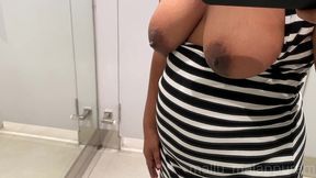 mallu wife trying sexy dresses in trail room and fingering from shopping mall trail room,malappuram, kerala