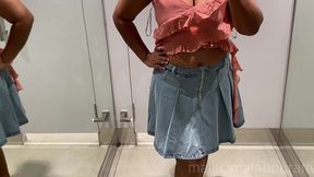 mallu wife trying sexy dresses in trail room and fingering from shopping mall trail room,malappuram, kerala