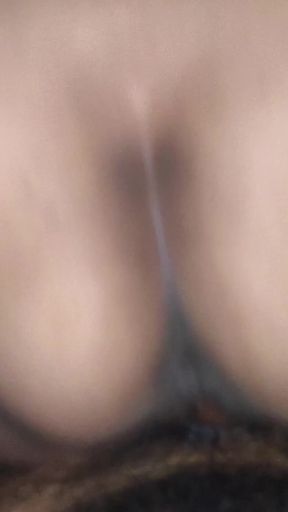 Soni bhabhi ki chut ko apne upar baidha ke choda   Clip 1
