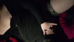 je me caresse devant un voyeur