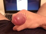 Branlette regardant compilation de seins-masturbation grosse ejaculation