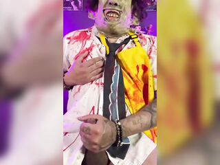 Masturbating and cumming in my horror cosplay