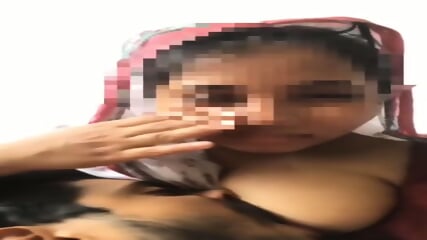 Beautiful Hijabi Girl with Hindu Lover MMS Viral