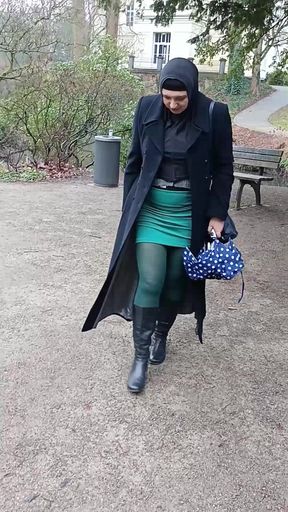 I Played with a Big Cock Outside in the Park, Gave a Blowjob, and Even Peed