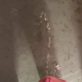 Squirting piss