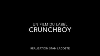 Hardcore fatto in casa con la francese amatoriale Jess Royan che fa un pompino profondo a grossi cazzi prima di una scopata hardcore cruda