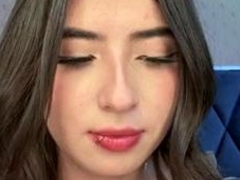 Brunette Solo Webcam Masturbation