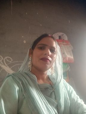 Anu Bhabhi cum on boobs again