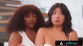 Sexy Freya Parker - Bubble Butt Movie