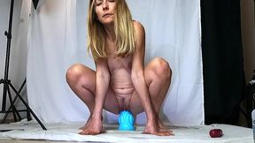 je teste pour la premiere fois ce nouveau gode offert par tarissfr et devinez...