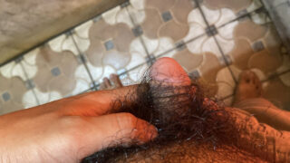 мастурбация, ласки пальцами, кончить в рот, черный, ручная работа, кончить на лицо, веб-камера, большой черный член, ванная – POV крупным планом любительское девственное гей-шлюха мастурбирует