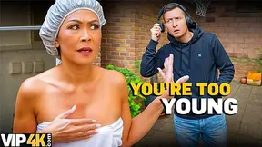 Talented mature woman shows off her amazing fucking skills in crystal clear quality