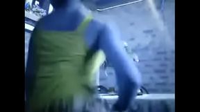 MORENA BAILANDO EL TOTO