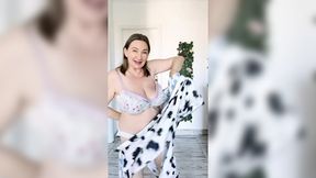 Big natural mature tits and sexy lingerie striptease
