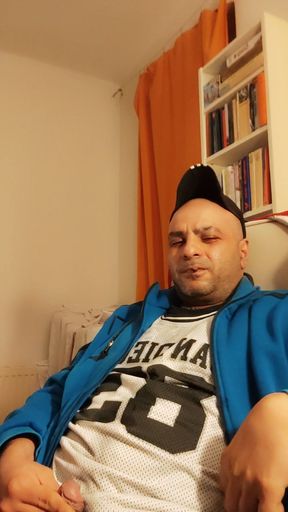 Dj Bro Pissing in Front of the Pc and Wet Pants VR the Mirror
