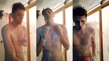 Bañandome