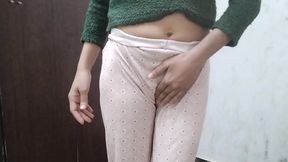 Village girl ko paise dekar jabar dasti pakad ke pel diya