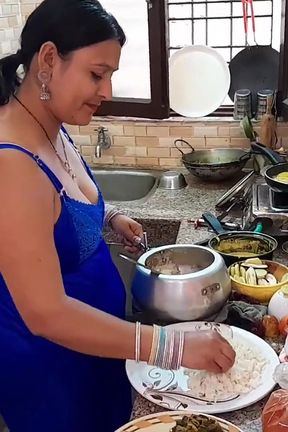 Cooking Sex Deeply Throat the Pussy