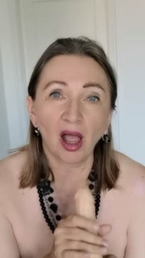 Horny GILF with huge natural tits do blowjob and riding POV