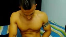 Whallace is Jerking Off in Cam