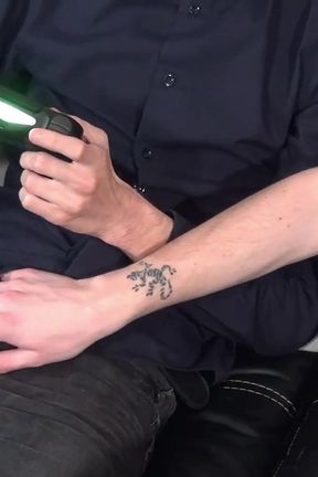 First Fuck Between Two Twinks