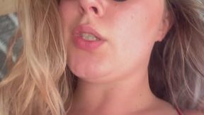 Pee On Camera Peeing On Phone Piss Outdoor Toilet Zoom Pussy