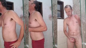 fui tomar banho esperando minha putinha safada daiane belan pra arregaca a buceta dela no chuveiro