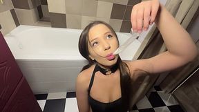 Bathroom sex with a rich finish during a party