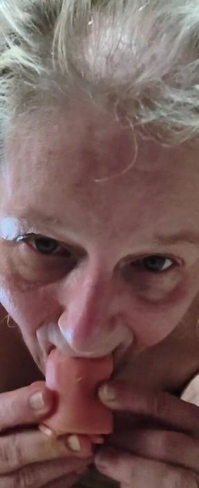 She Loves Fingering Her Ass Smelly White Trash