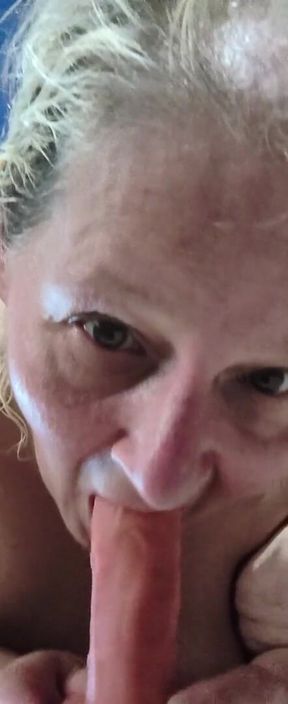 She Loves Fingering Her Ass Smelly White Trash