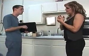 Kelly leigh repays the plumber by squirting