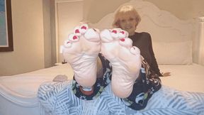 Help Me Relax My Feet