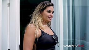 i was caught jerking of by my girlfriend s hot friend and the hottie convinced me to fuck that tight ass and came inside. vagninho and luna oliveira