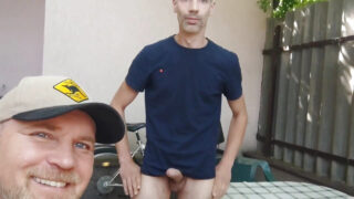 Gay Eropah amatur chubby mengambil zakar besar tanpa kondom tunggangan berakhir dalam creampies panas dan pancutan mani muncrat