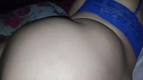 FUDENDO FORTE A NOVINHA GOSTOSA DE LADINHO E DE 4 SAFADA GEME MUITO NA MINHA PIROCA