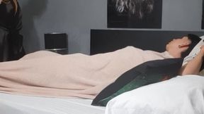 delicious morning and I fill my girlfriend's pussy with milk