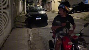 viadinho nerd perdeu aposta pro motoboy fogoso